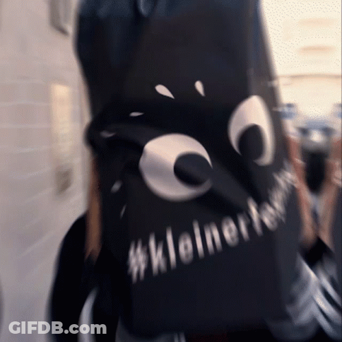 Person In Black Shirt Saying #Kleinerkopf GIF