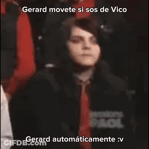 Person With Headphones And Red Tie Saying Gerard Movete Si Sos De Vico GIF