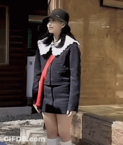 Pixel Art Girl In Top Hat And Cape GIF
