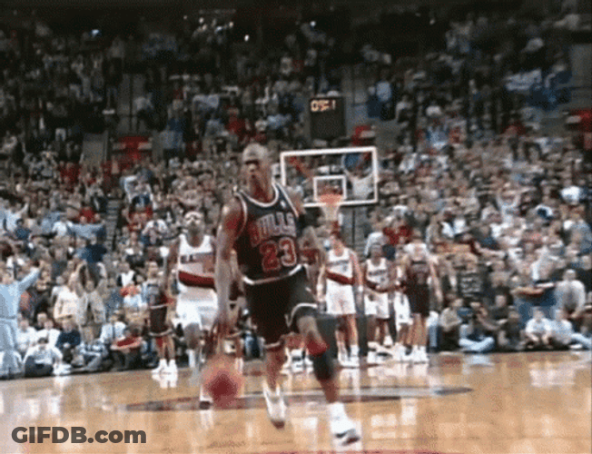 Poster Dunk Free Moves GIF