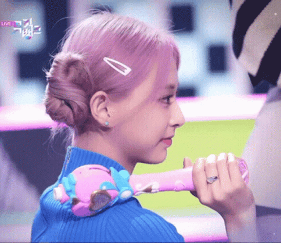 Pretty Twice Pink Haired Tzuyu GIF