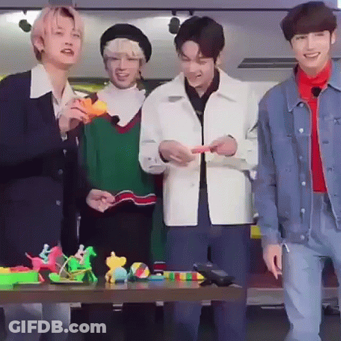 Purple Robot Saying Hiiiiii Chaaaat GIF