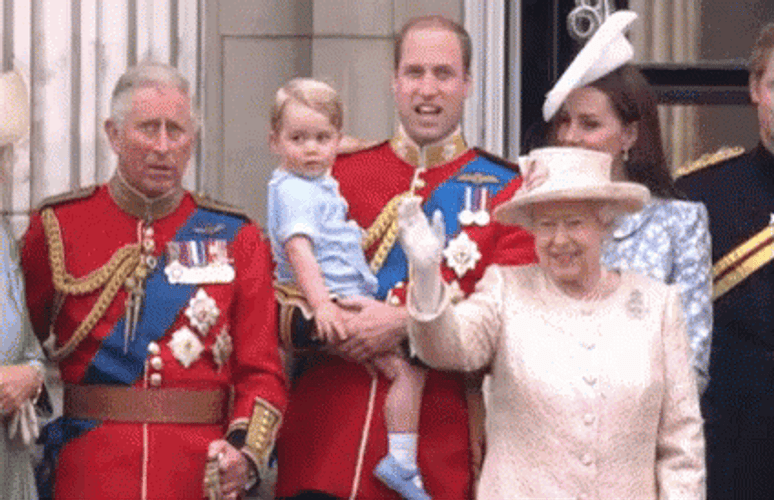Queen Wave With The Family GIF
