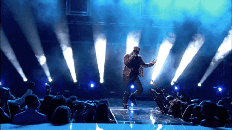 R Kelly Full On Running Performance GIF