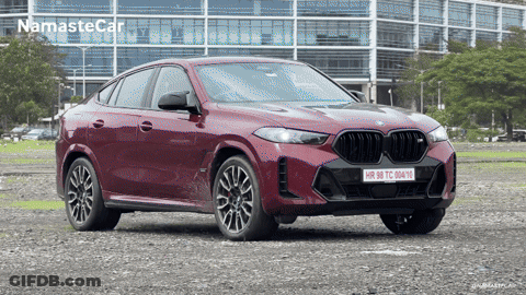 Red BMW With License Plate HR 98 TC 004 Y GIF