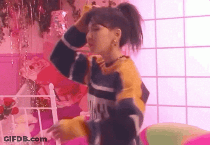 Red Velvet Head Spinning GIF