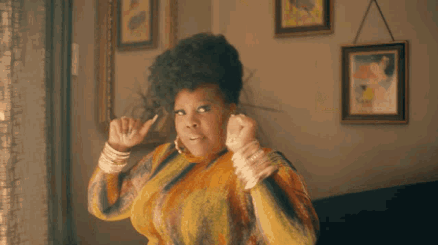 Riley Amber Riley GIF