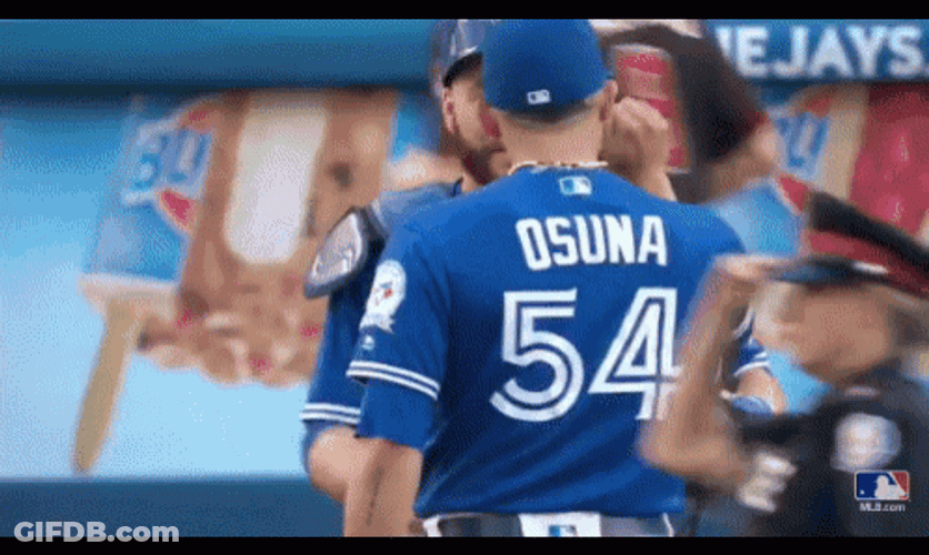 Roberto Osuna GIF