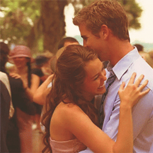Romantic Hug Miley Cyrus Liam Hemsworth The Last Song GIF