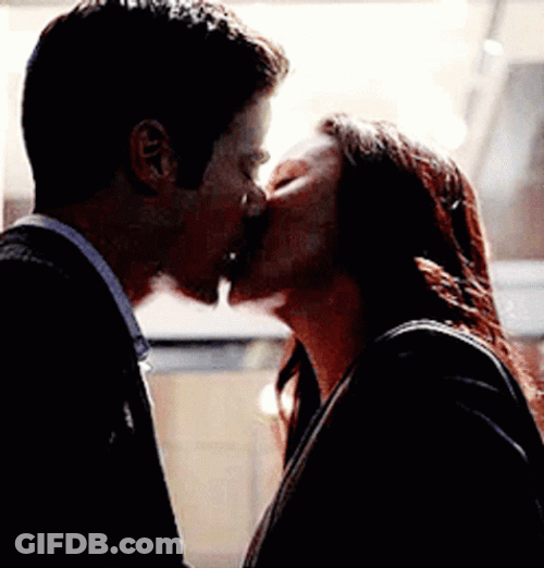 Romantic Kiss Barry Linda The Flash GIF