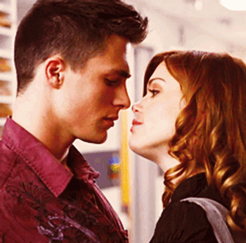 Romantic Kiss Jackson Lydia Teen Wolf GIF