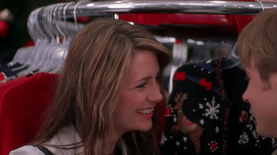 Romantic Kiss Ryan Marissa The OC GIF