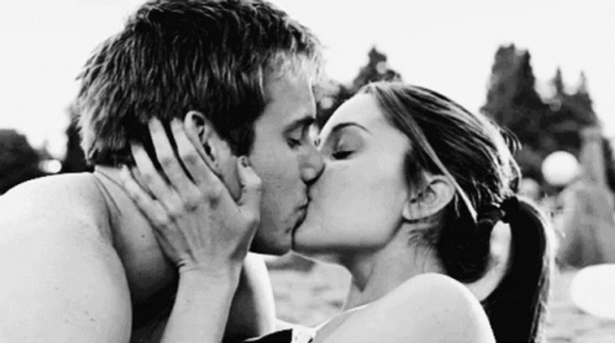 Romantic Kiss She's The Man GIF
