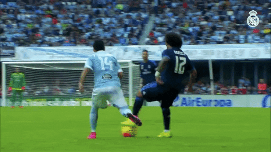 Ronaldo Free Kick In Field Game GIF