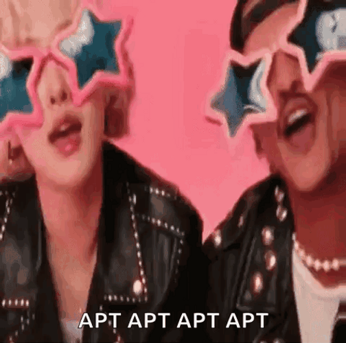 Rose And Bruno Mars Apt Chorus GIF