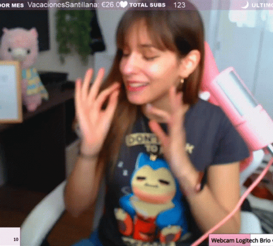 Rumifoxy Webcam Streaming GIF