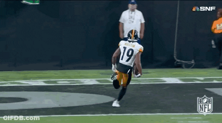 Running Austin Player Hays GIF