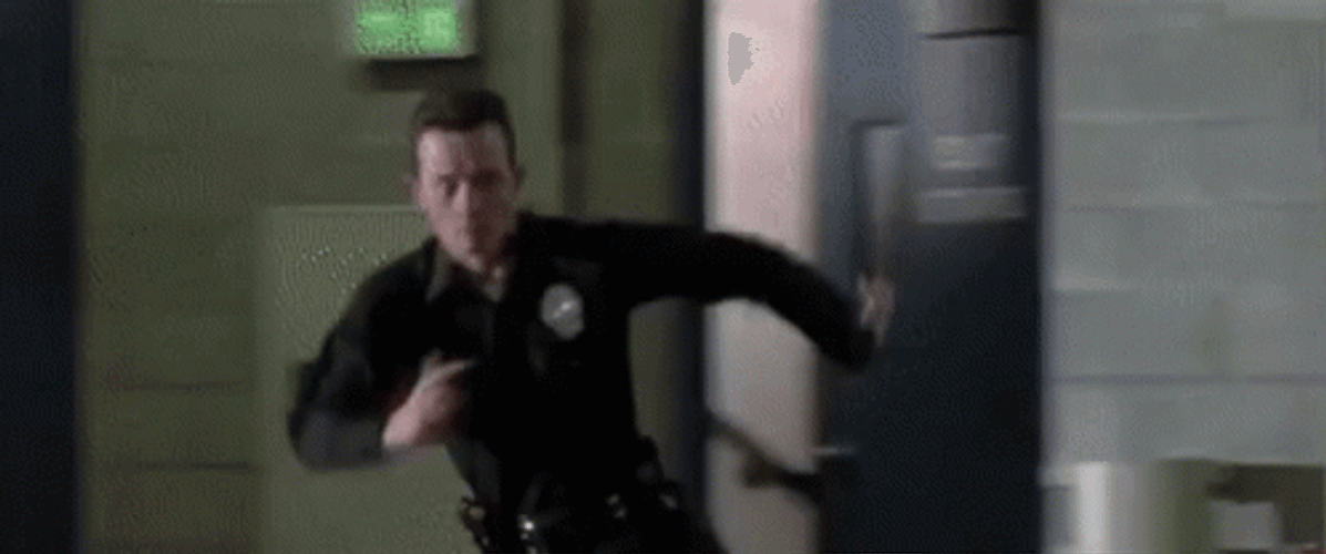 Running Police Chase Robert Patrick GIF