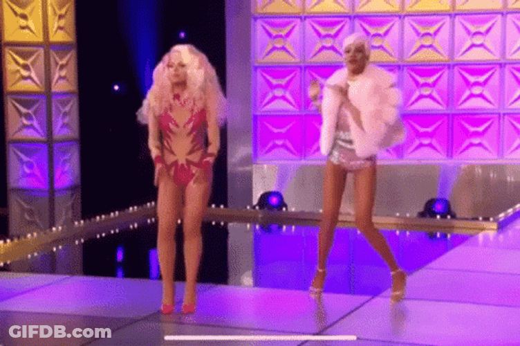 Rupauls Drag Race Naomi Smalls And Farrah Moan GIF