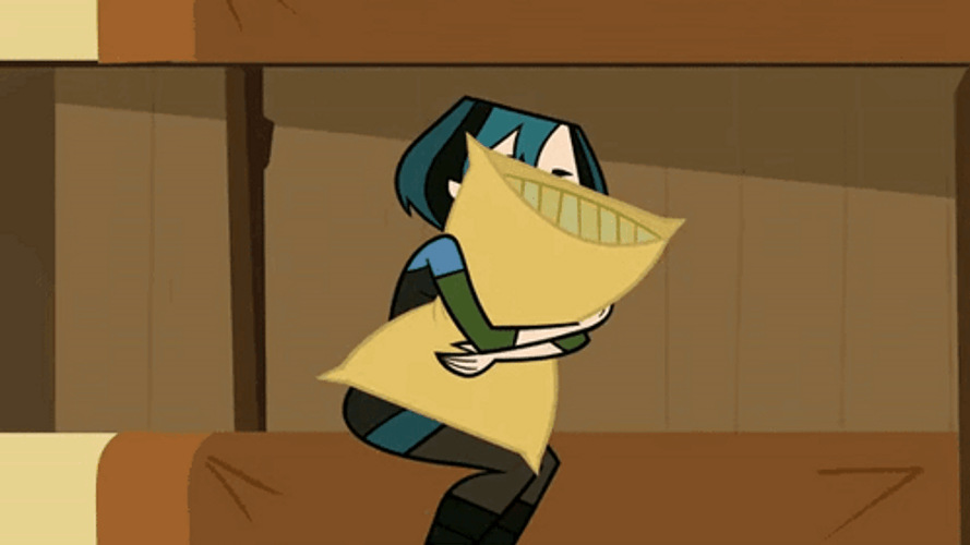 Sad Total Drama Gwen Pillow Hugging Crying GIF
