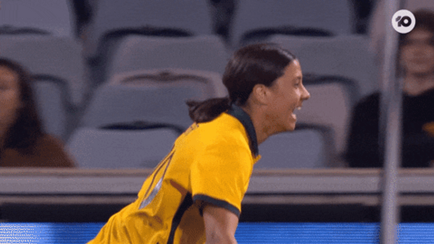 Sam Kerr Runs With Teammates Ponder GIF