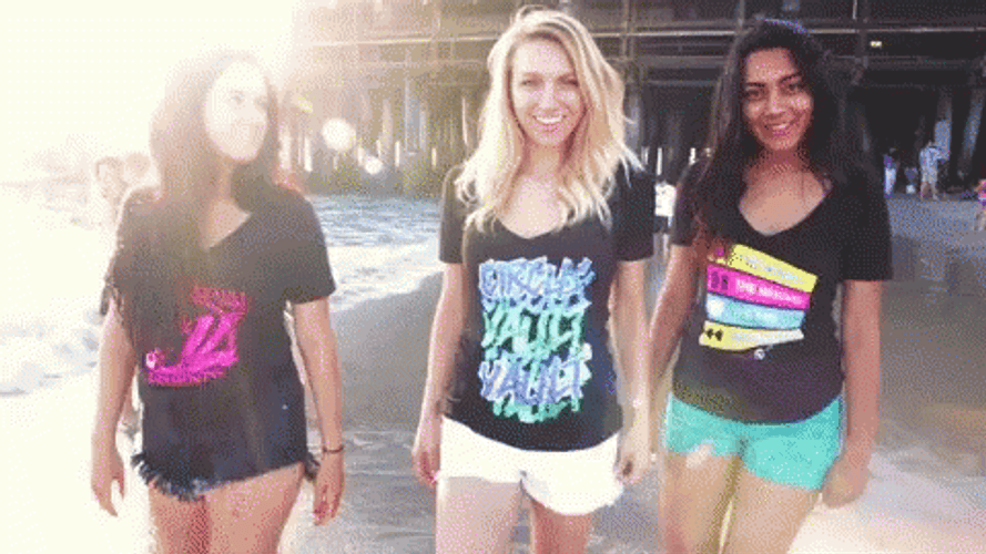 Santa Monica Circus Vault Model Girls GIF