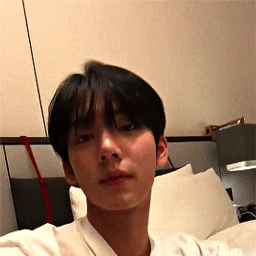 Scratching My Head Handsome Man GIF