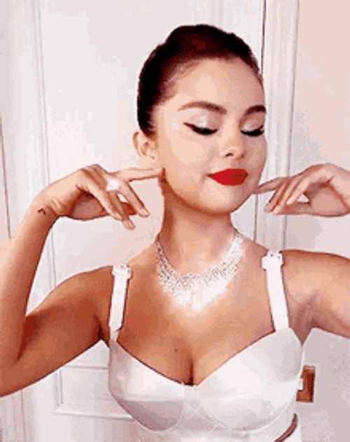 Selena Gomez Singer Celebrities GIF