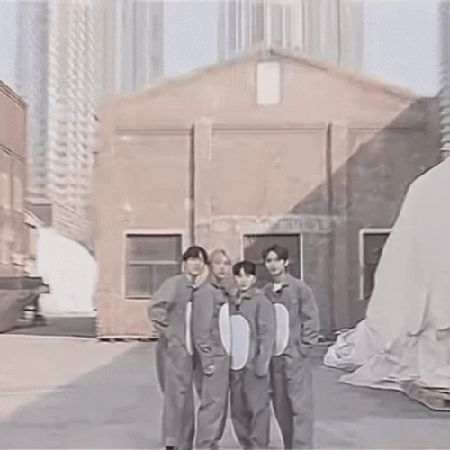 Seventeen Shocked Zoom In GIF