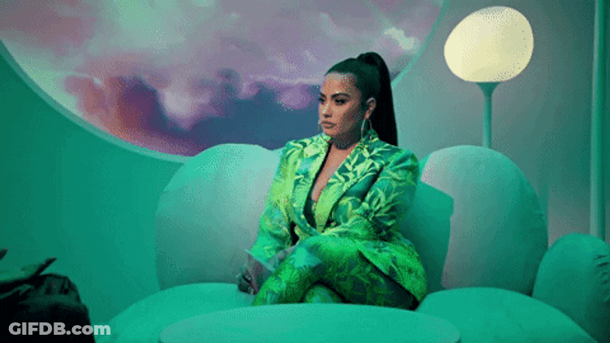 Shake Head Demi Lovato No GIF