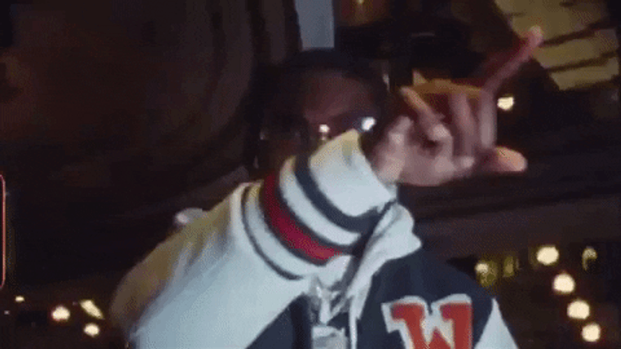 Shake The Room Rapper Pop Smoke GIF