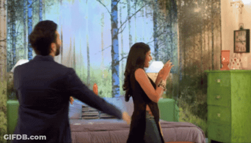 Shivika Ishqbaaz Gets Hug From Behind GIF