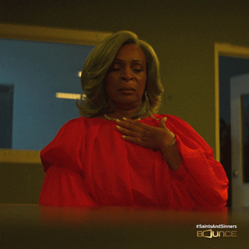 Shocked Lady Clutch Pearls Saints And Sinners GIF