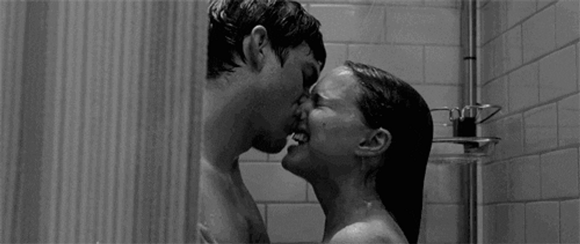 Shower Kiss Funny Natalie Portman GIF