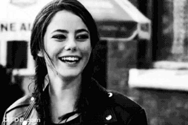 Skins Kaya Scodelario Effy Stonem Cute Smile GIF