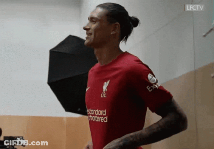 Smiling Darwin Núñez GIF