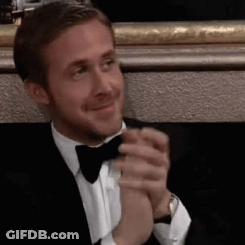 Smiling Ryan Gosling Aplausos GIF