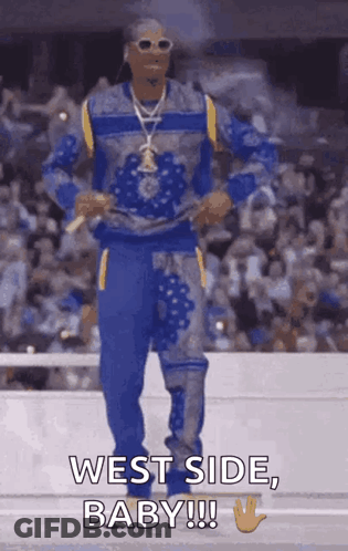 Snoop Dogg Dancing For Crowd West Side Baby GIF