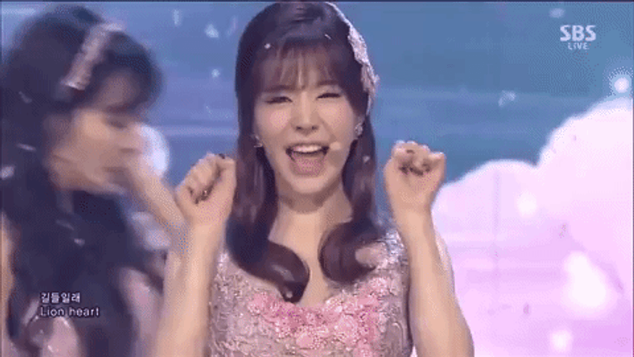 SNSD Sunny Heart GIF