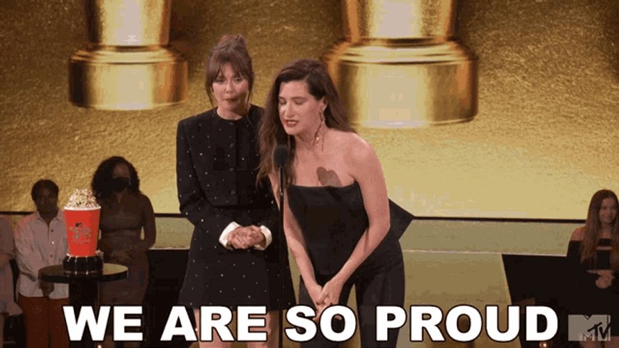 So Proud Elizabeth Olsen Kathryn Hahn Mtv Awards GIF