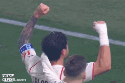Soccer Player Celebrating With Fist In Air Futball Karim GIF