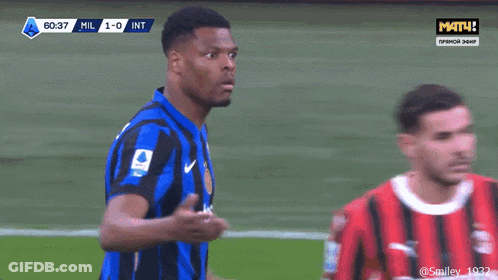 Soccer Player In Betss Jersey GIF
