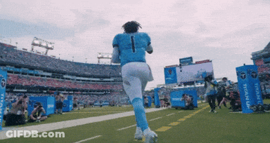 Soccer Player In Jersey With Letter Z GIF
