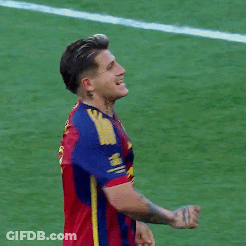 Soccer Player In Number 7 Jersey Running GIF