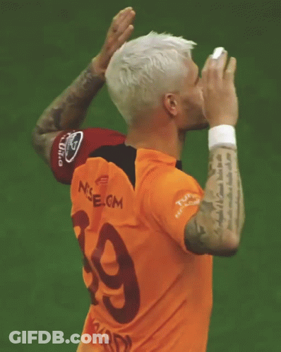 Soccer Player In Orange Jersey Number 39 GIF