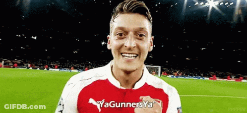 Soccer Player In Red And White Yagunnersya Shirt GIF