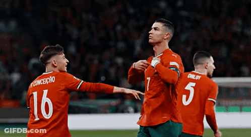 Soccer Player In Red Jersey Number 16 GIF