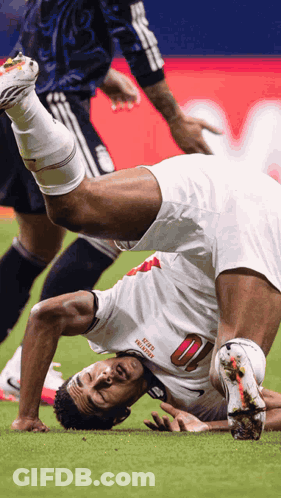 Soccer Player In State Of Washington Jersey GIF