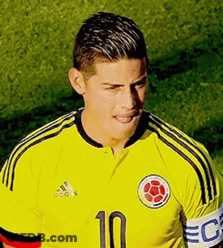 Soccer Player In Yellow Jersey Number 10 GIF