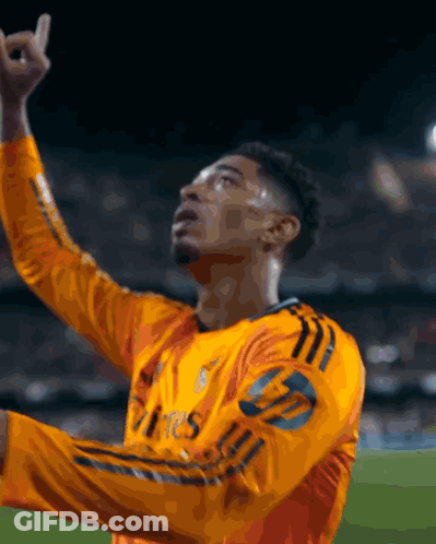 Soccer Player In Yellow Jersey Number 5 GIF